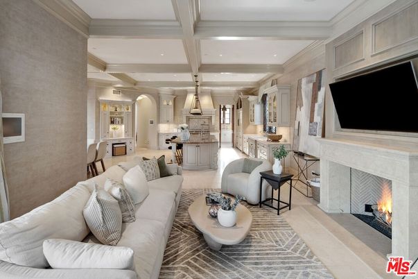 Fireplace, Interior, Kitchen, Living room, Pendant Lights, Recessed Lighting