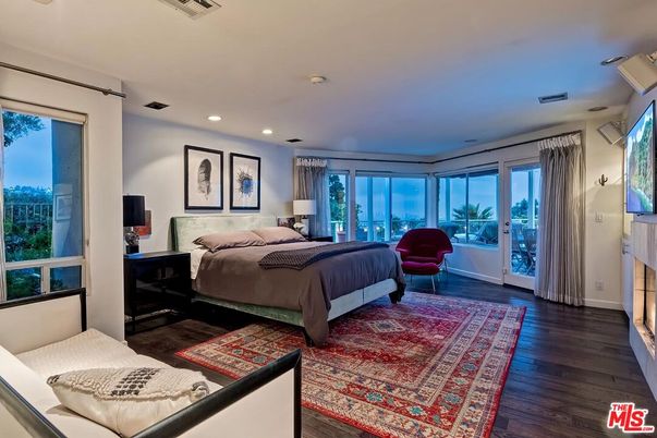 Bedroom, Fireplace, Interior, Recessed Lighting, Wood Texture Flooring