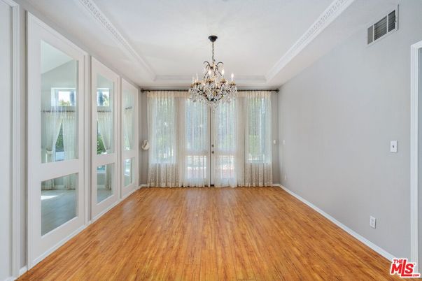Chandelier, Empty room, Interior, Wood Texture Flooring