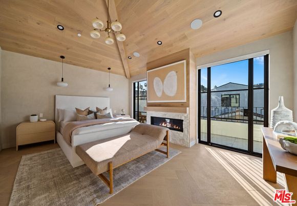 Bedroom, Fireplace, Interior, Pendant Lights, Recessed Lighting, Wooden Ceilings, Wood Texture Flooring