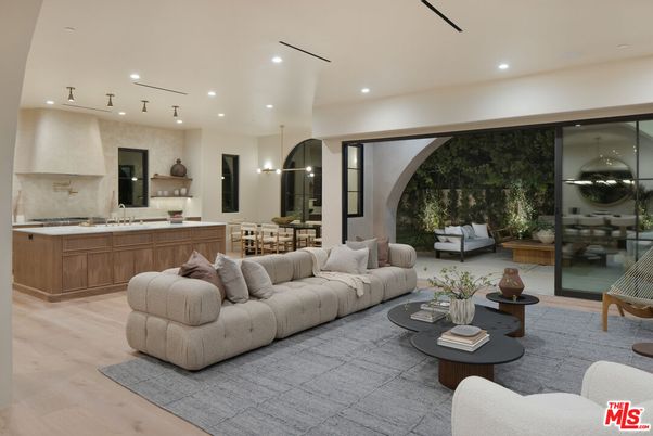 Dining room, Interior, Living room, Pendant Lights, Recessed Lighting, Wood Texture Flooring