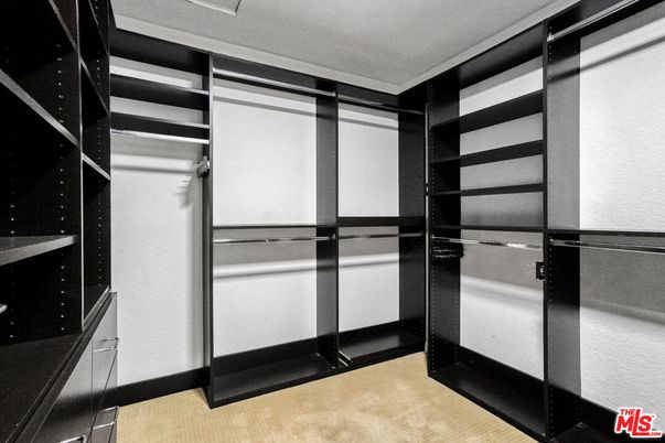 Interior, Walk-in Closets