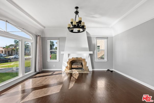Fireplace, Interior, Pendant Lights, Wood Texture Flooring