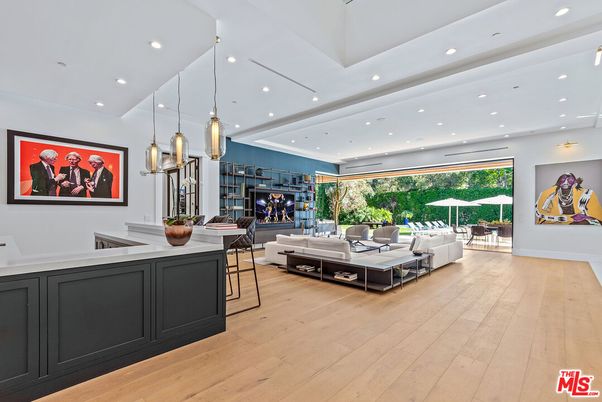 Dining room, Interior, Living room, Pendant Lights, Recessed Lighting, Wood Texture Flooring