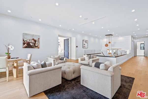 Dining room, Interior, Living room, Pendant Lights, Recessed Lighting, Wood Texture Flooring