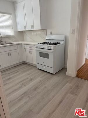 Interior, Kitchen, Marble Walls, Wood Texture Flooring