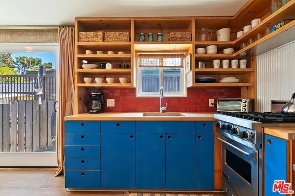 Interior, Kitchen, Stainless Steel Appliances