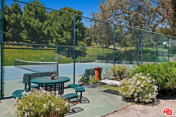 Exterior, Tennis Courts
