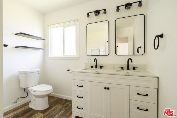Bathroom, Dual Sink Vanities, Interior, Wood Texture Flooring