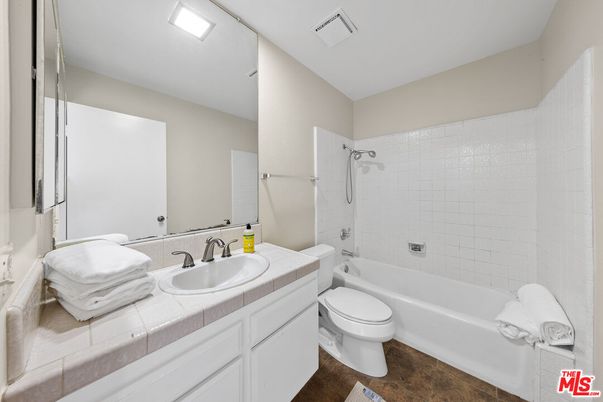 Bathroom, Interior, Recessed Lighting, Tile Countertops