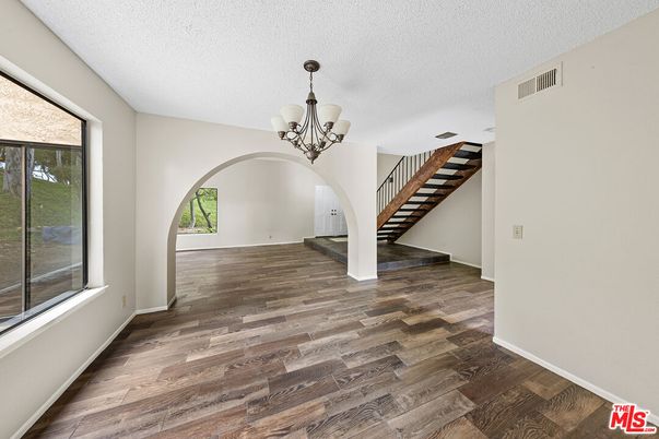 Chandelier, Empty room, Interior, Wood Texture Flooring