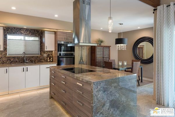 Dining room, Interior, Kitchen, Pendant Lights, Recessed Lighting, Stainless Steel Appliances