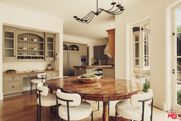 Dining room, Interior, Kitchen, Recessed Lighting, Stainless Steel Appliances, Wood Texture Flooring