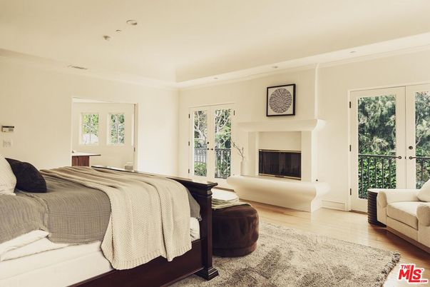 Bedroom, Fireplace, Interior, Recessed Lighting, Wood Texture Flooring