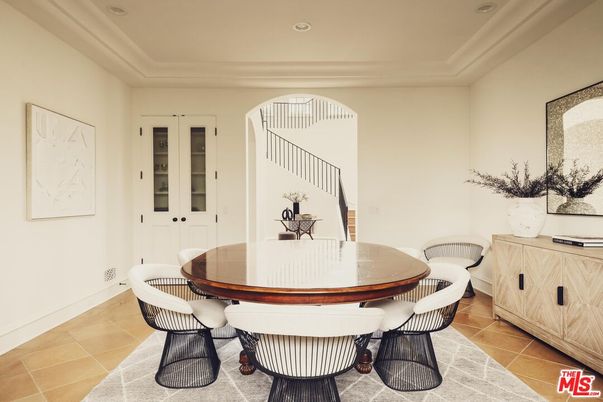 Dining room, Interior, Recessed Lighting