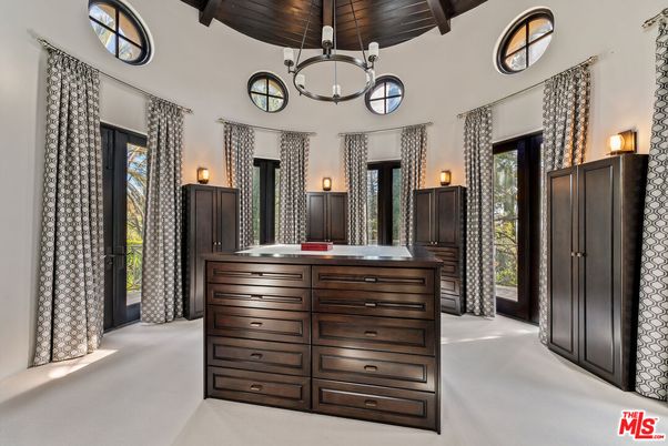 Interior, Pendant Lights, Wooden Beams, Wooden Ceilings