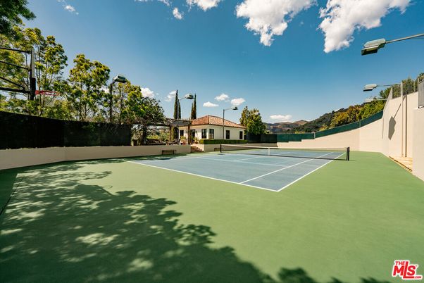 Exterior, Tennis Courts