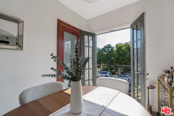 Dining room, Interior