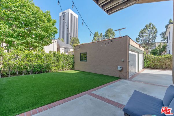 Backyard, Detached Garage, Exterior