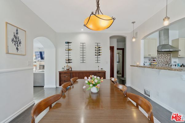 Dining room, Interior, Kitchen, Pendant Lights, Recessed Lighting, Wood Texture Flooring