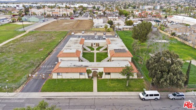 Exterior, Drone