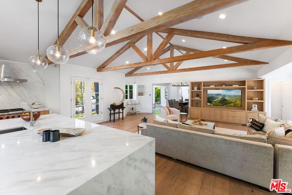 Interior, Kitchen, Living room, Pendant Lights, Recessed Lighting, Wooden Beams, Wood Texture Flooring