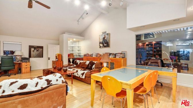 Dining room, Game Room, Interior, Living room, Recessed Lighting, Wood Texture Flooring