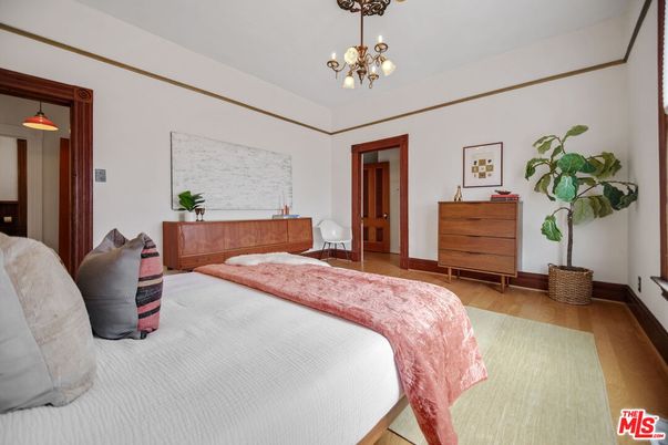 Bedroom, Interior, Pendant Lights, Wood Texture Flooring