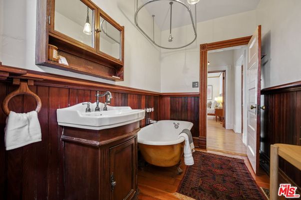 Bathroom, Dual Sink Vanities, Free Standing Baths, Interior, Wood Texture Flooring