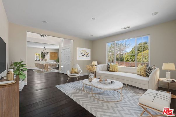 Dining room, Interior, Living room, Recessed Lighting, Wood Texture Flooring