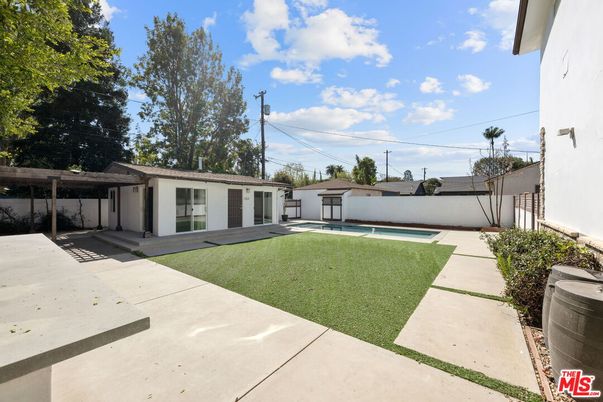 Backyard, Exterior, Pool