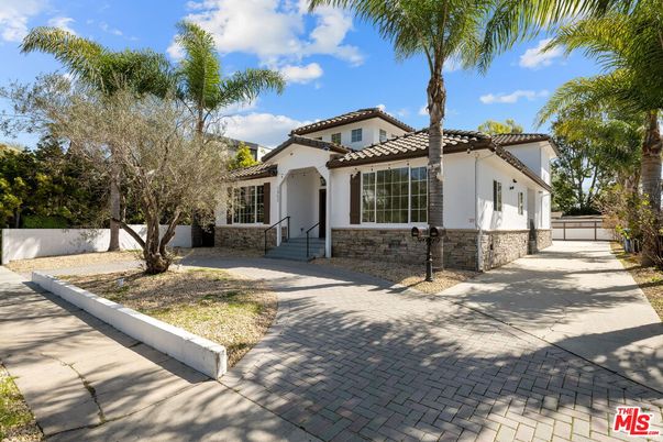 Backyard, Exterior, Facade, Spanish Mediterranean