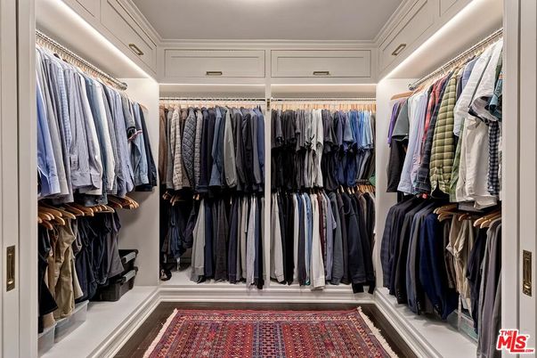 Interior, Walk-in Closets
