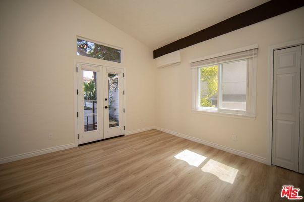 Empty room, Interior, Wooden Beams, Wood Texture Flooring