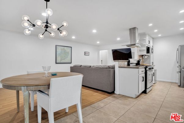 Dining room, Interior, Kitchen, Living room, Pendant Lights, Recessed Lighting, Wood Texture Flooring