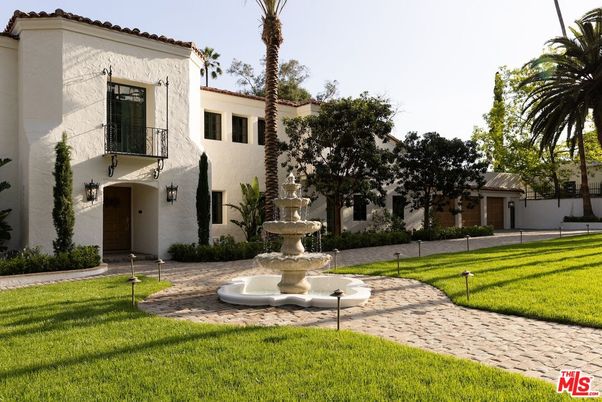 Backyard, Exterior, Facade, Spanish Mediterranean