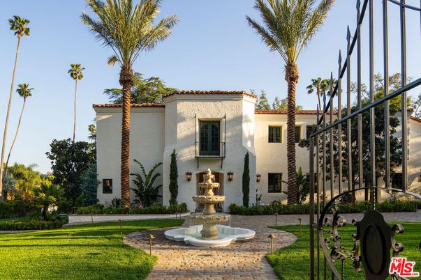 Backyard, Exterior, Facade, Spanish Mediterranean