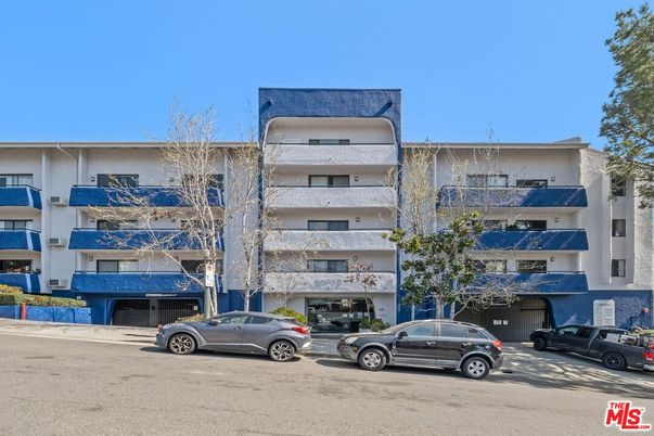 Exterior, Facade, Condo Building