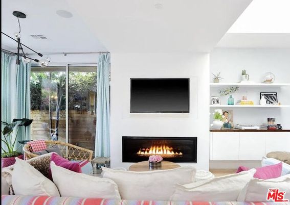 Fireplace, Interior, Living room, Pendant Lights