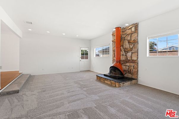 Empty room, Fireplace, Interior, Recessed Lighting