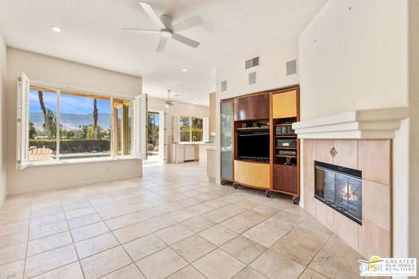 Fireplace, Interior, Recessed Lighting