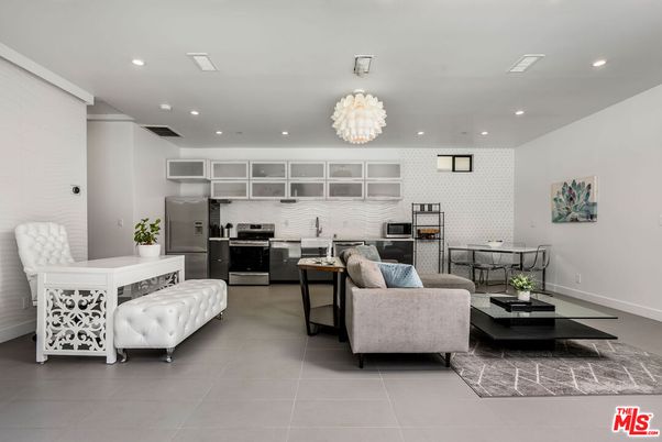 Interior, Kitchen, Living room, Recessed Lighting, Stainless Steel Appliances