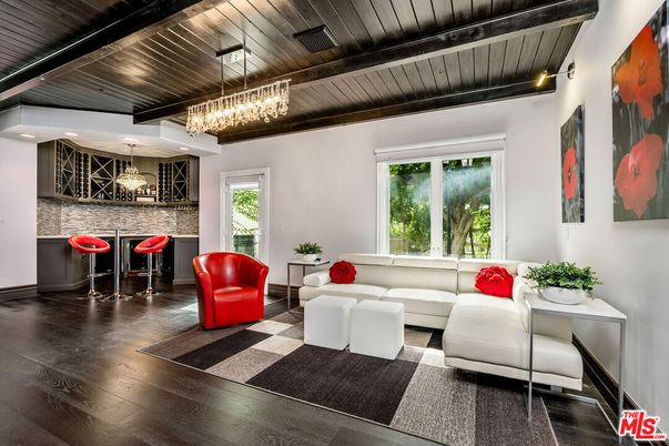 Chandelier, Interior, Living room, Pendant Lights, Recessed Lighting, Stone Walls, Wooden Beams, Wooden Ceilings, Wood Texture Flooring