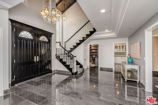 Chandelier, Interior, Recessed Lighting