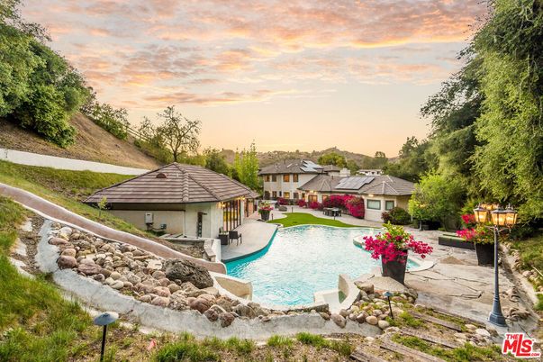 Exterior, Pool, Solar Panels
