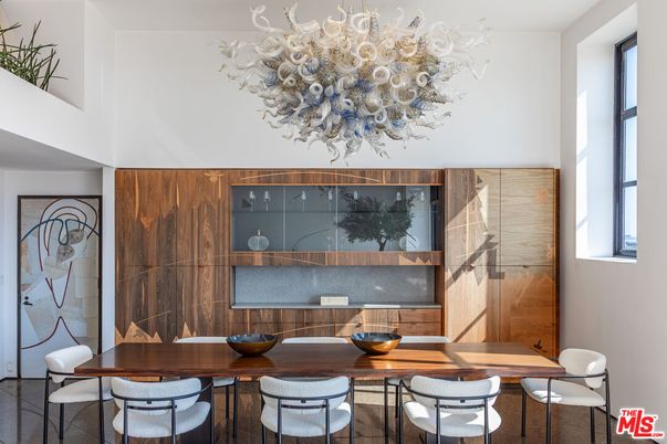 Dining room, Interior