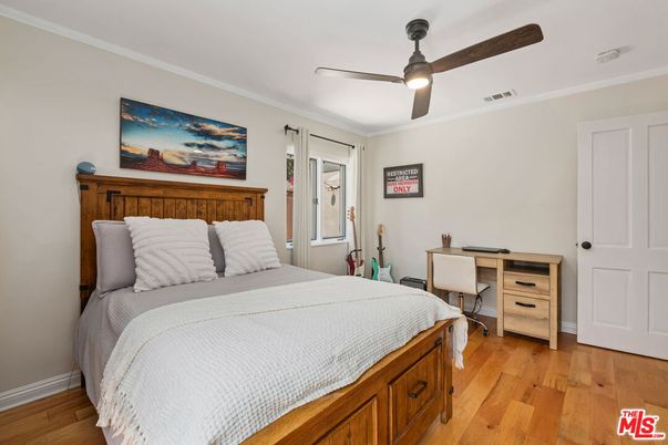 Bedroom, Home Office, Interior, Wood Texture Flooring