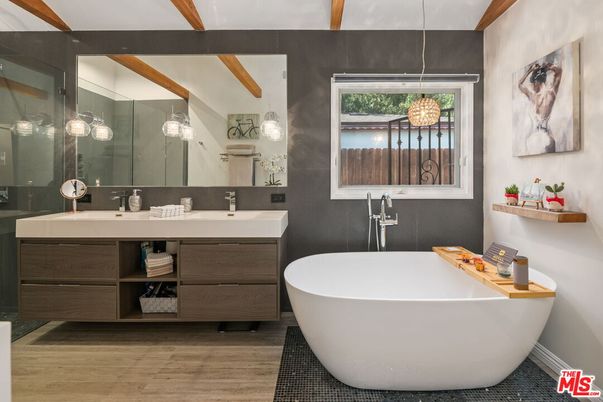 Bathroom, Dual Sink Vanities, Free Standing Baths, Interior, Pendant Lights, Wood Texture Flooring