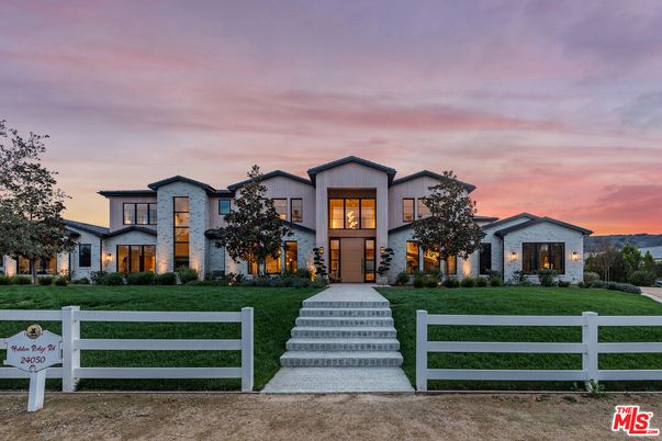 Backyard, Exterior, Facade, French Provincial