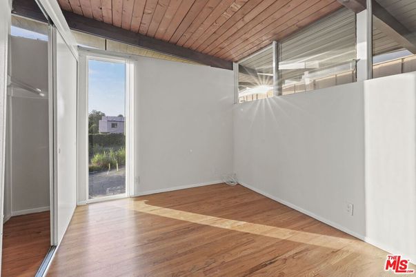 Empty room, Interior, Wooden Ceilings, Wood Texture Flooring